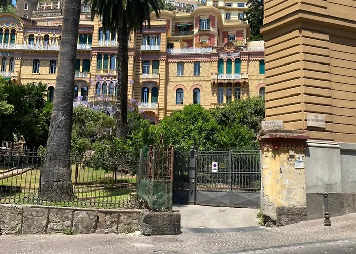Casetta Centrale di Bibi a Piazza Amedeo